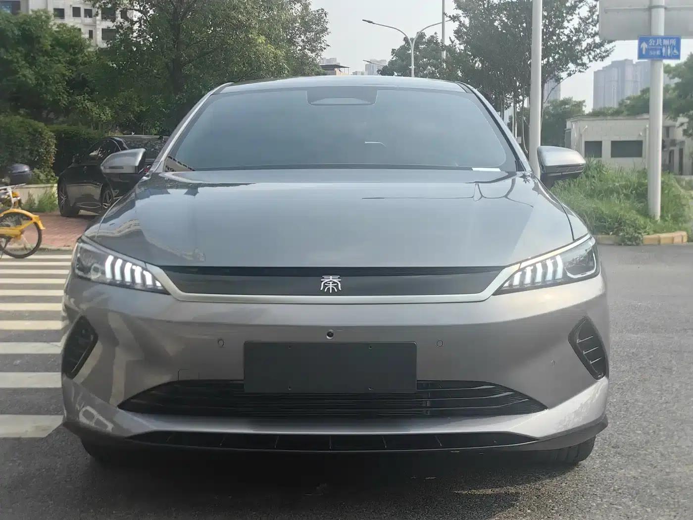 Qin PLUS 2025 EV Smart Driving Edition 510KM Leading Model — миниатюра 2