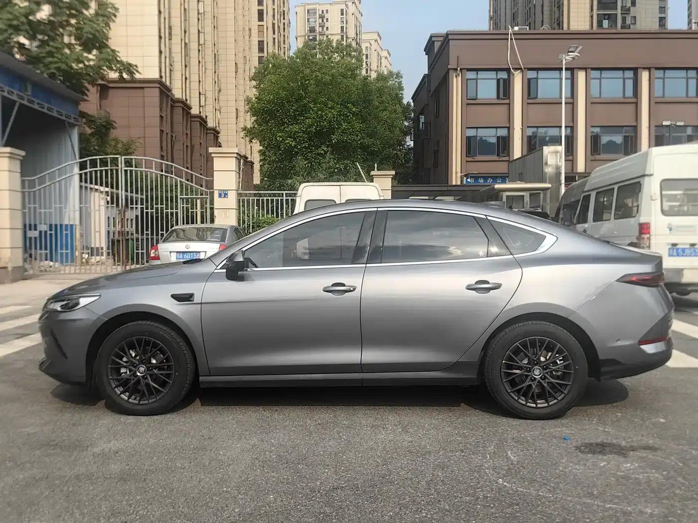 Qin PLUS 2025 EV Smart Driving Edition 510KM Leading Model — миниатюра 3