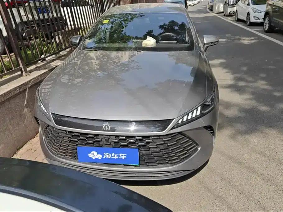 Qin PLUS 2025 DM-i Intelligent Driving Edition 55KM Leading Model — миниатюра 2