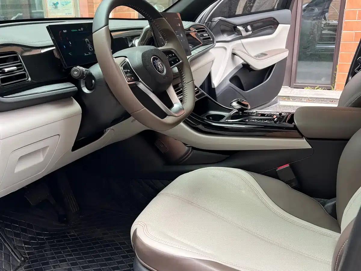 Qin PLUS 2023 Champion Edition DM-i 55KM Leading Model — миниатюра 8