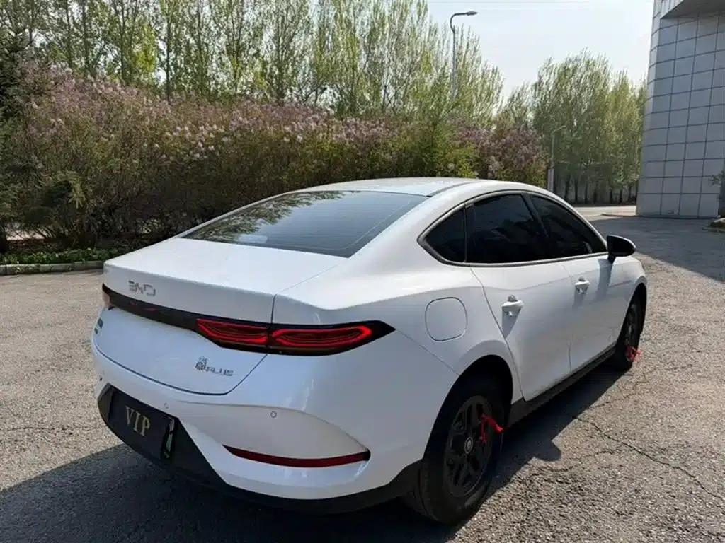 Qin PLUS 2025 DM-i Intelligent Driving Edition 55KM Leading Model — миниатюра 4