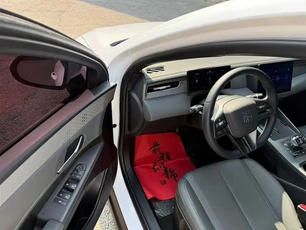 Qin PLUS 2025 DM-i Intelligent Driving Edition 55KM Leading Model — миниатюра 8