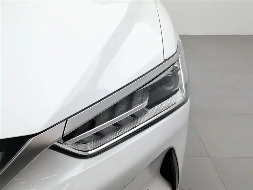 Qin PLUS 2021 EV 500KM Luxury Edition — миниатюра 7