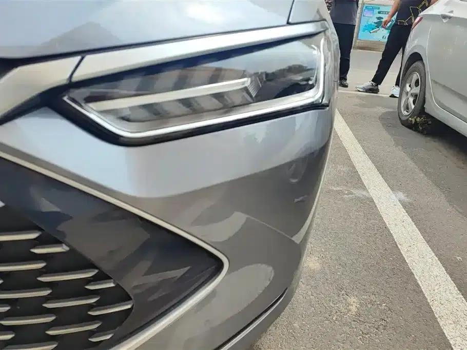 Qin PLUS 2024 Glory Edition DM-i 55KM Leading Model — миниатюра 5
