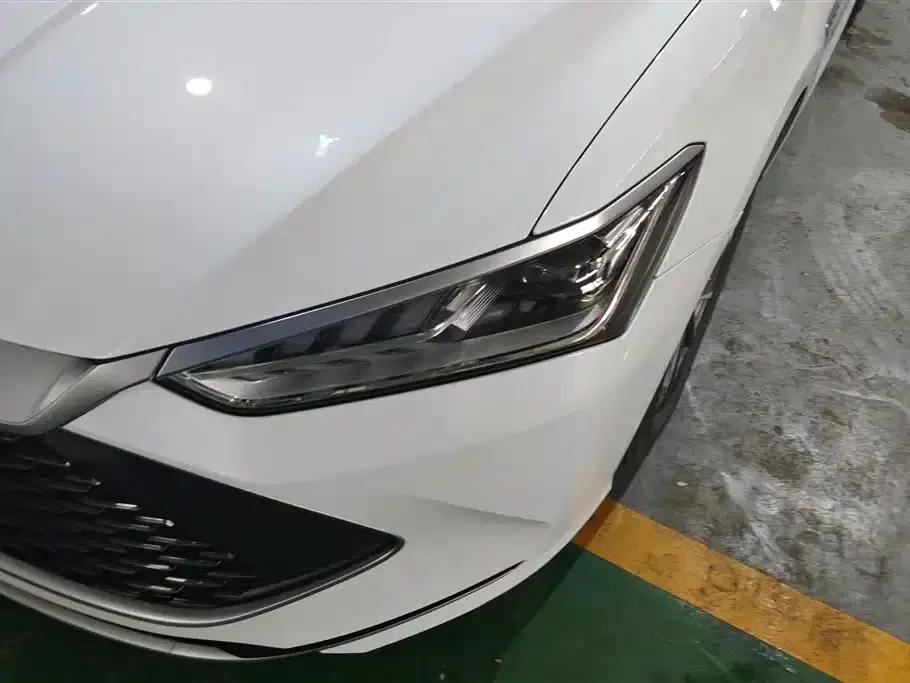 Qin PLUS 2024 Glory Edition DM-i 55KM Leading Model — миниатюра 5