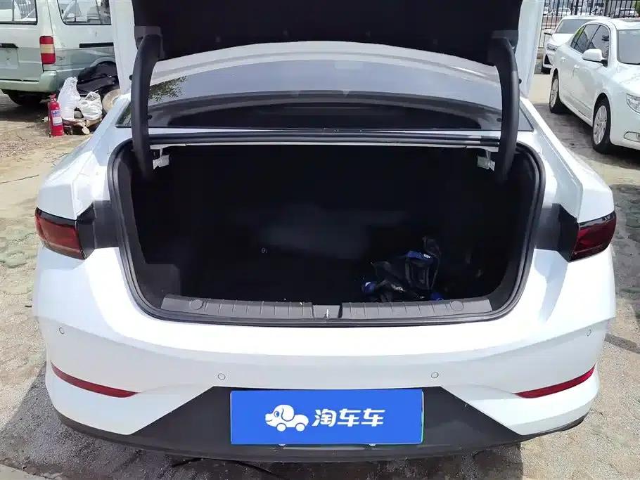 Qin PLUS 2025 DM-i Intelligent Driving Edition 55KM Leading Model — миниатюра 4
