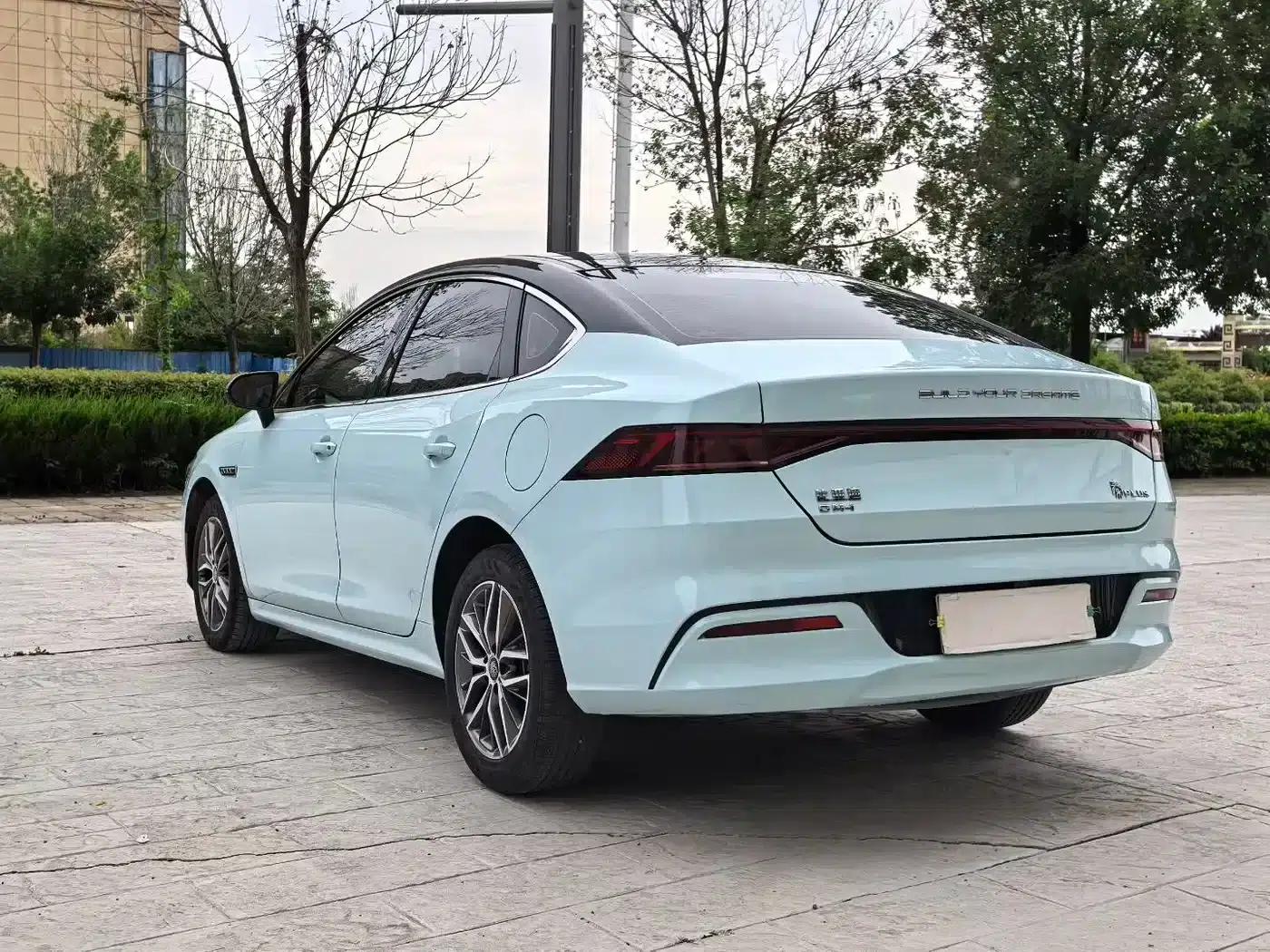 Qin PLUS 2023 Champion Edition DM-i 120KM Excellent Model — миниатюра 7