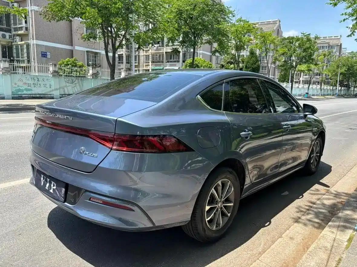 Qin PLUS 2024 Glory Edition DM-i 55KM Leading Model — миниатюра 12