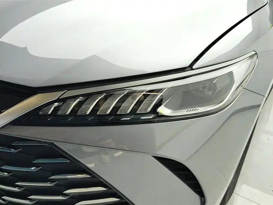 Qin PLUS 2025 DM-i Smart Driving Edition 128KM Progressive Model — миниатюра 5