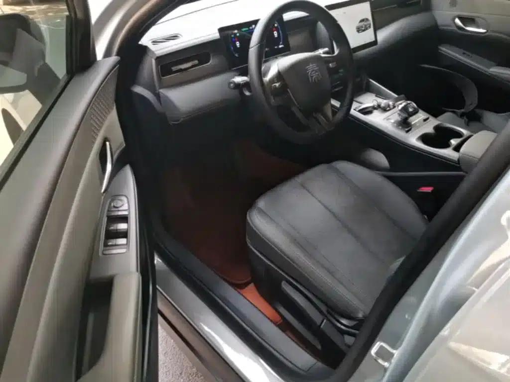 Qin PLUS 2025 DM-i Intelligent Driving Edition 55KM Leading Model — миниатюра 12