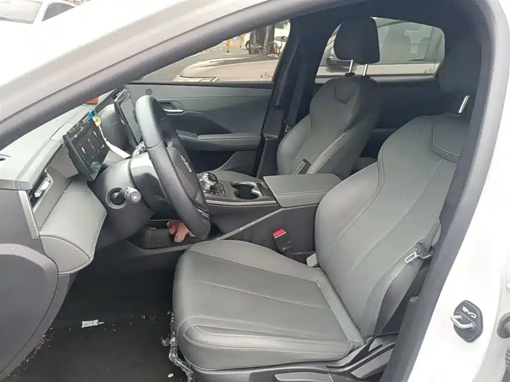 Qin PLUS 2025 DM-i Intelligent Driving Edition 55KM Leading Model — миниатюра 15