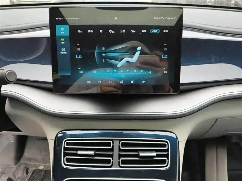 Qin PLUS 2021 EV 400KM Luxury Edition — миниатюра 13
