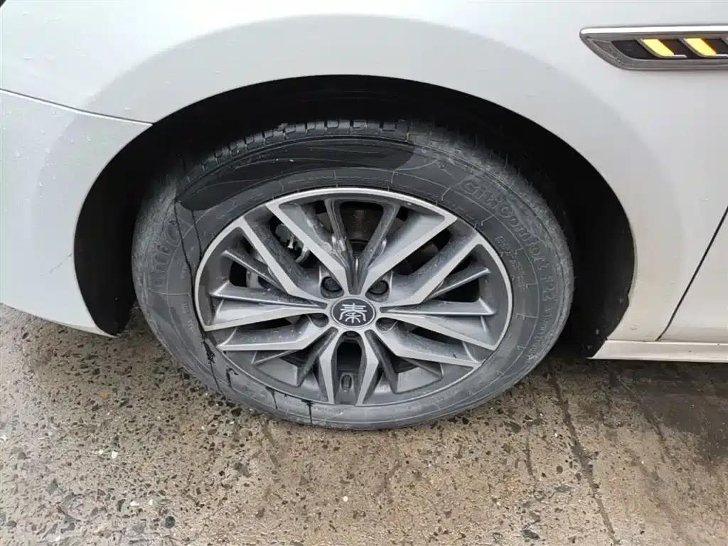 Qin PLUS 2021 EV 400KM Luxury Edition — миниатюра 23