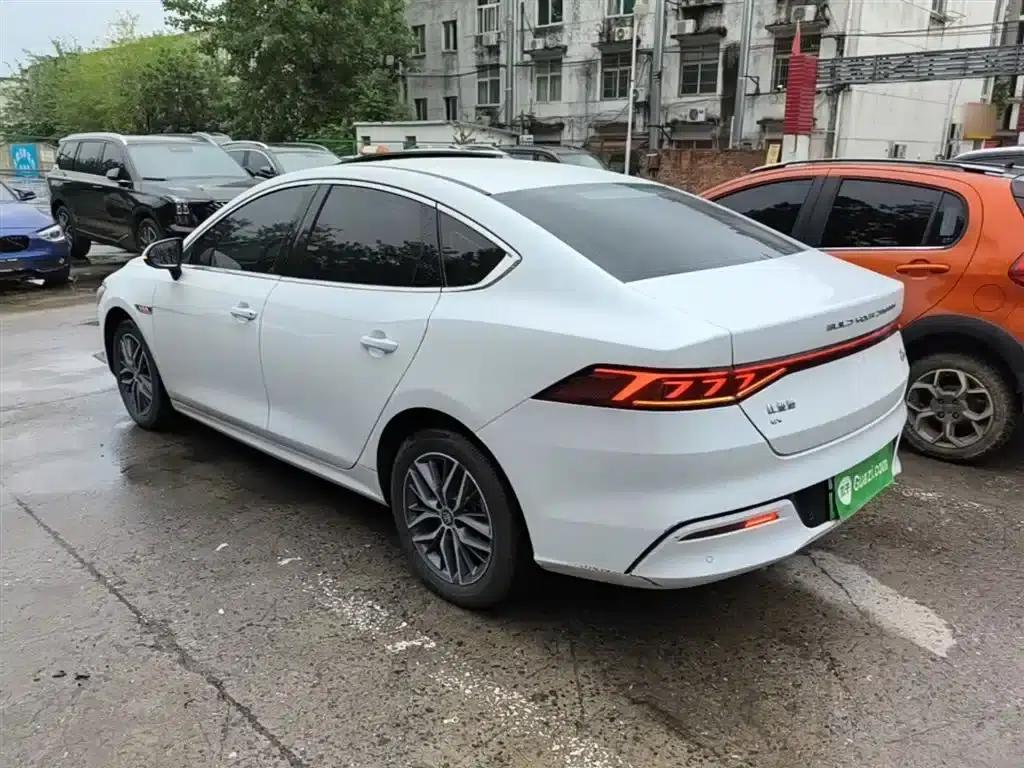 Qin PLUS 2021 EV 400KM Luxury Edition — миниатюра 5