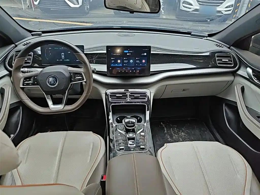 Qin PLUS 2023 Champion Edition DM-i 55KM Super Model — миниатюра 10