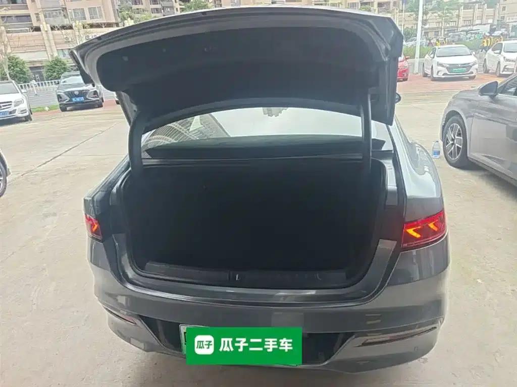 Qin PLUS 2024 Glory Edition DM-i 55KM Leading Model — миниатюра 19