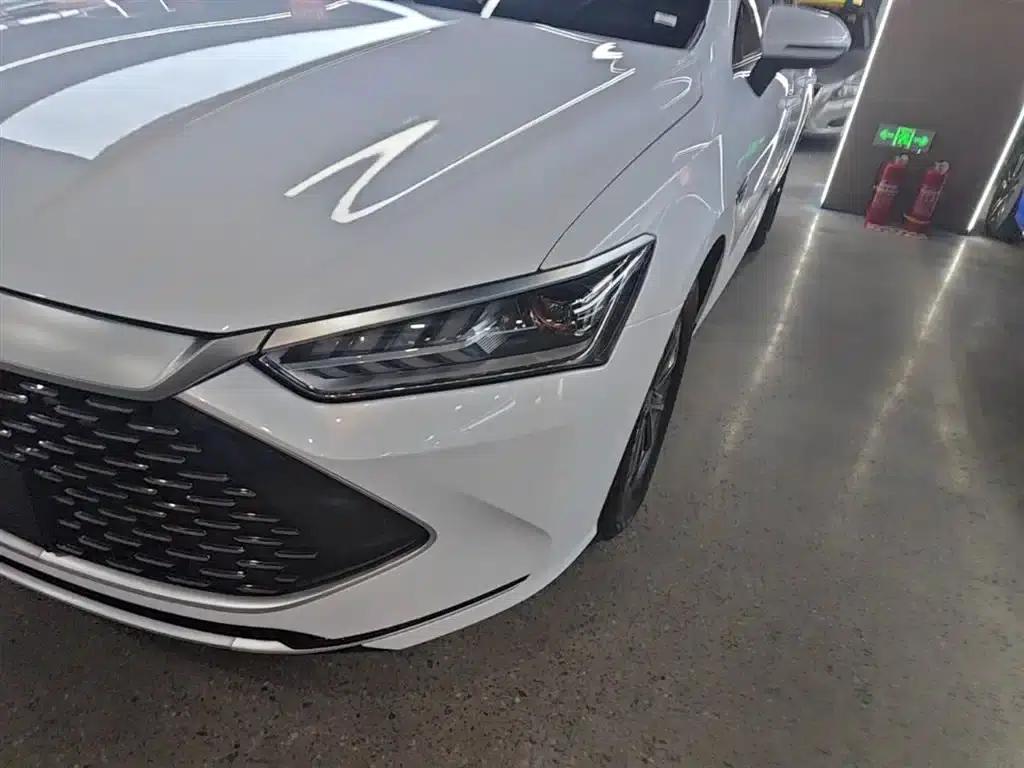 Qin PLUS 2023 Champion Edition DM-i 55KM Leading Model — миниатюра 24