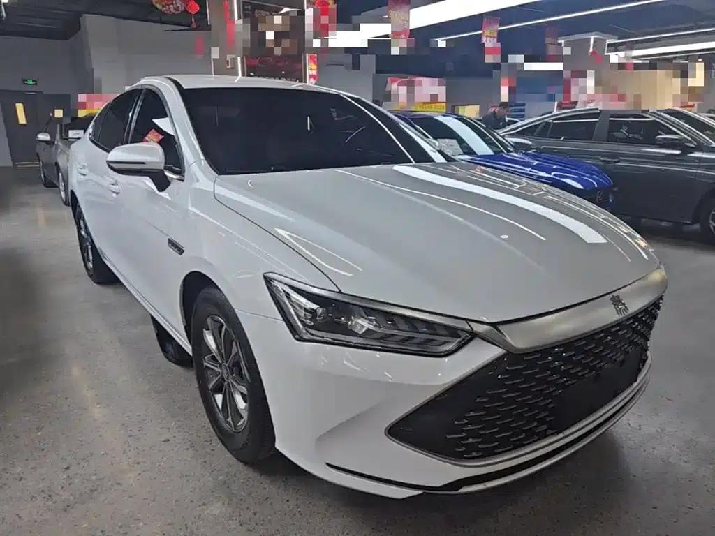 Qin PLUS 2023 Champion Edition DM-i 55KM Leading Model — миниатюра 4