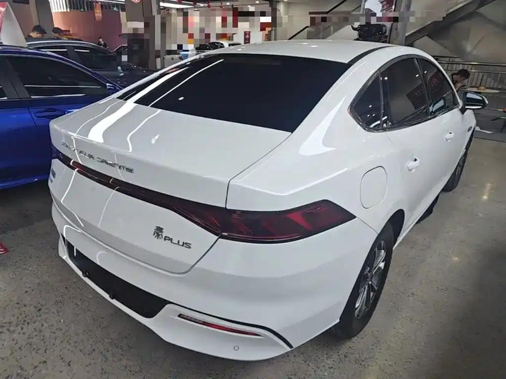 Qin PLUS 2023 Champion Edition DM-i 55KM Leading Model — миниатюра 7