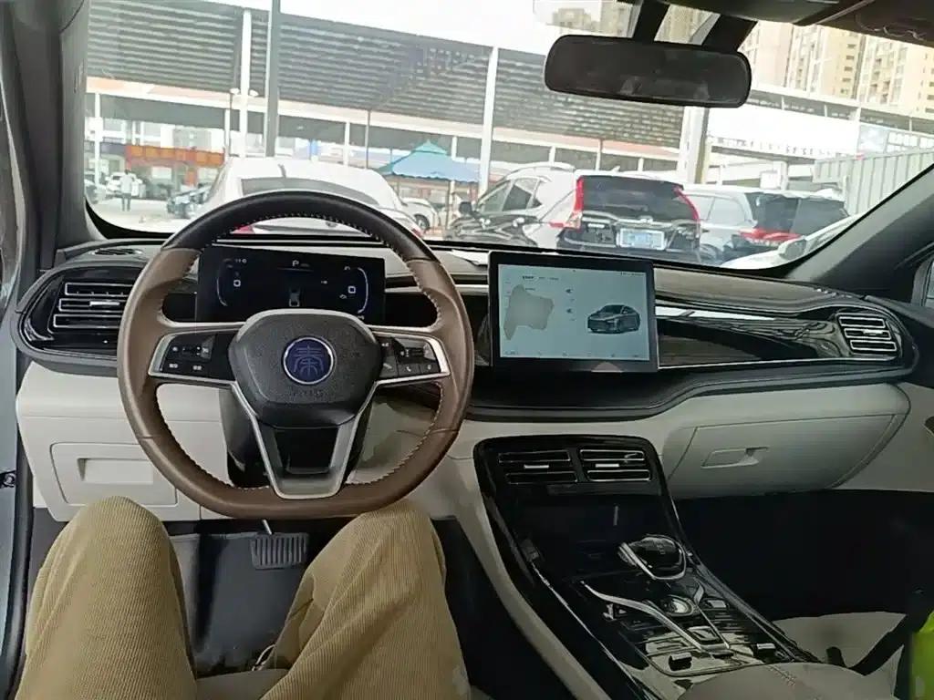 Qin PLUS 2024 Glory Edition DM-i 55KM Leading Model — миниатюра 11