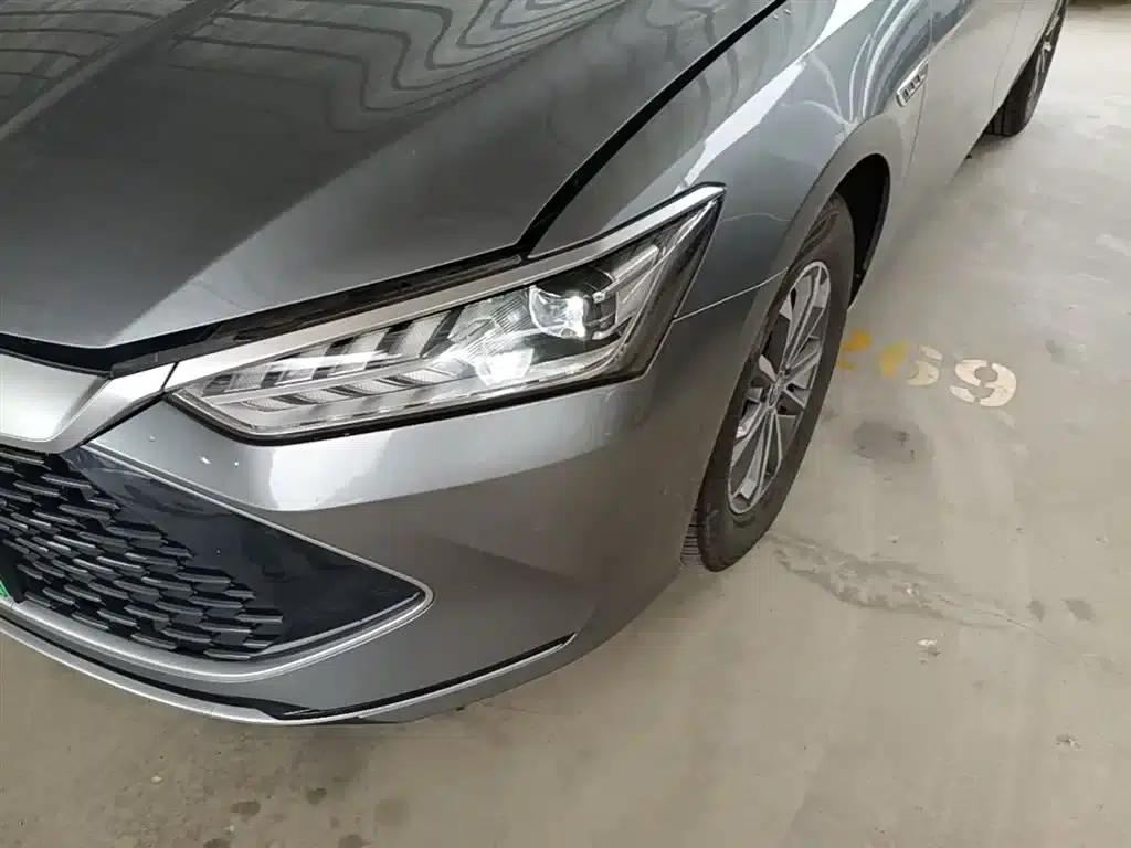 Qin PLUS 2024 Glory Edition DM-i 55KM Leading Model — миниатюра 24