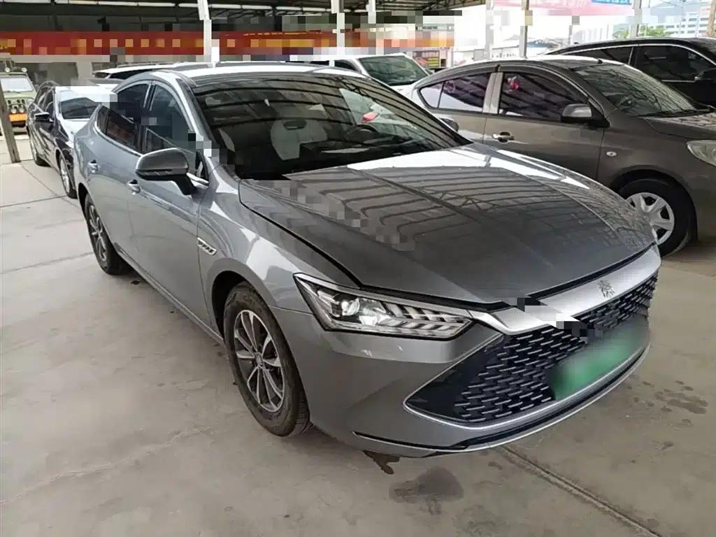 Qin PLUS 2024 Glory Edition DM-i 55KM Leading Model — миниатюра 4
