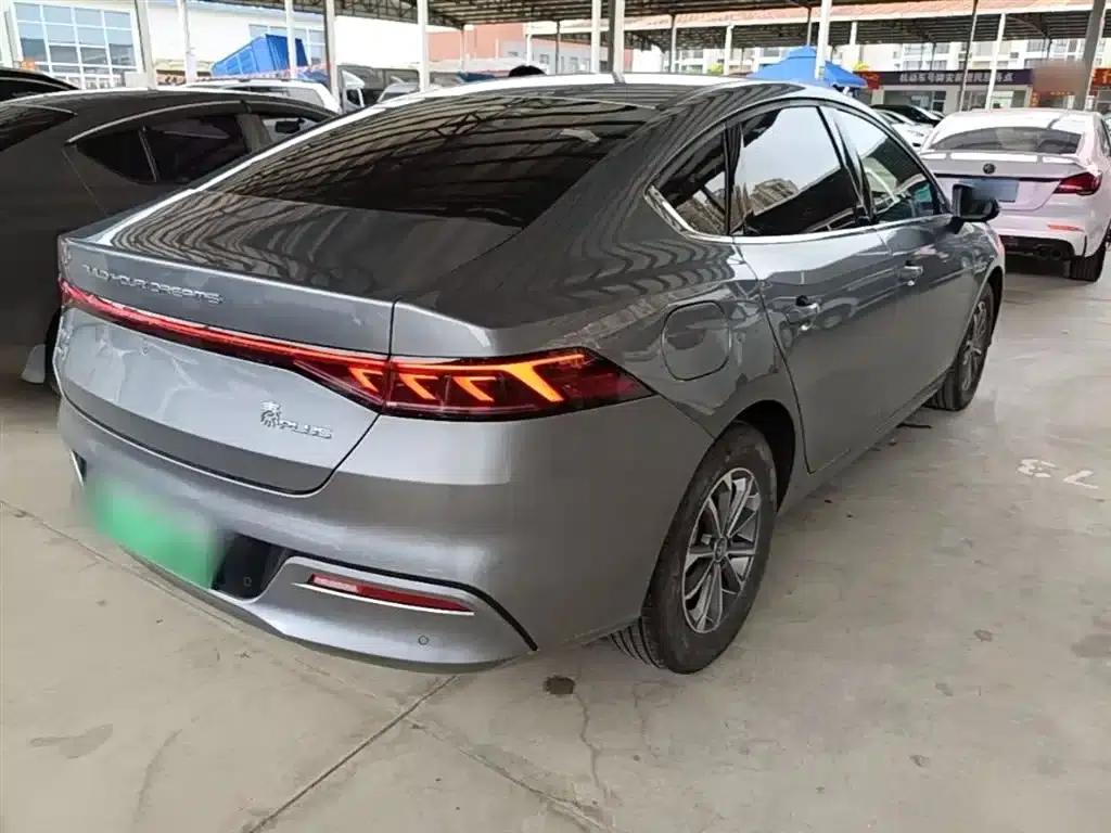 Qin PLUS 2024 Glory Edition DM-i 55KM Leading Model — миниатюра 7