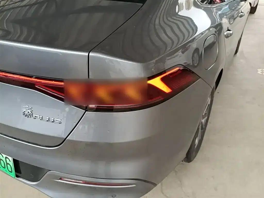 Qin PLUS 2024 Glory Edition DM-i 55KM Leading Model — миниатюра 8