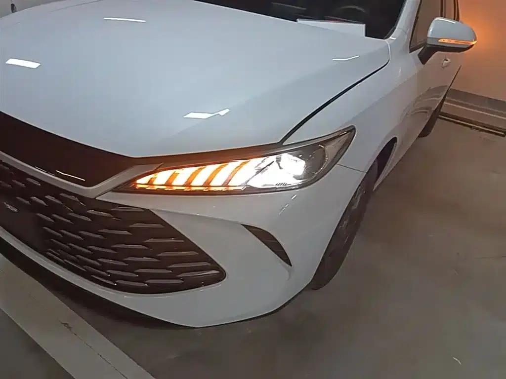 Qin PLUS 2025 DM-i Smart Driving Edition 128KM Progressive Model — миниатюра 24