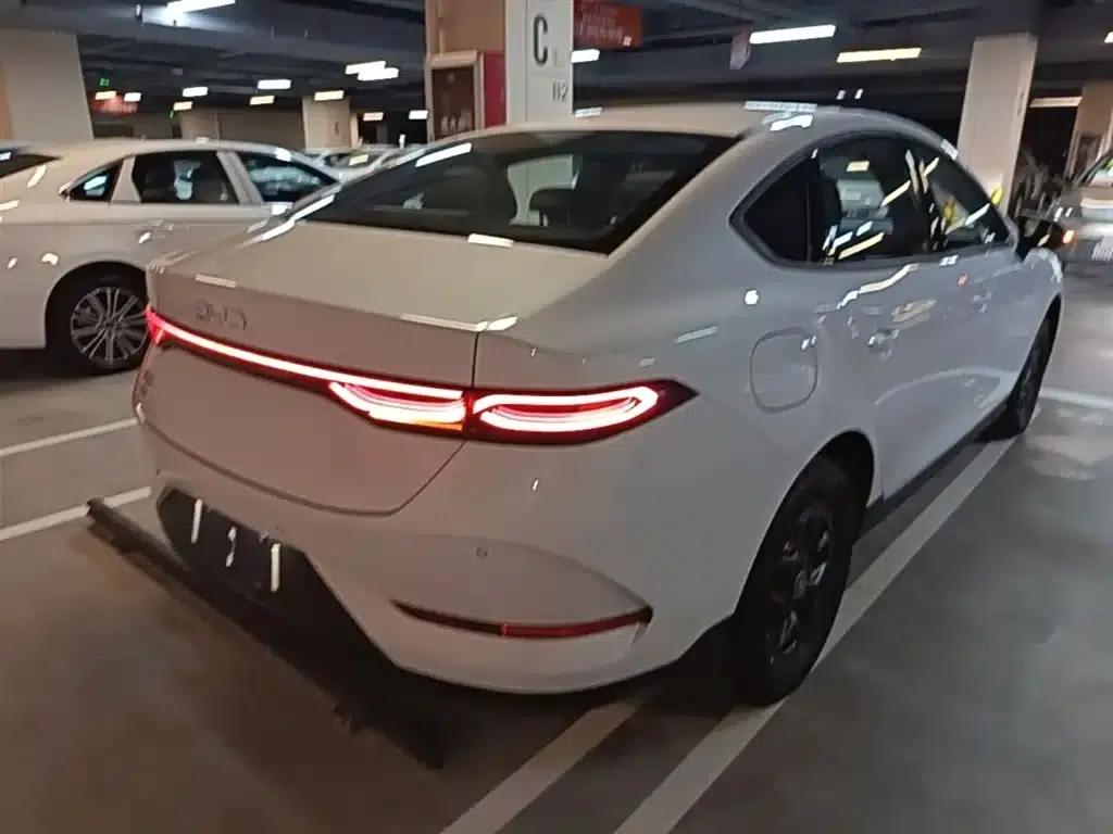 Qin PLUS 2025 DM-i Smart Driving Edition 128KM Progressive Model — миниатюра 7