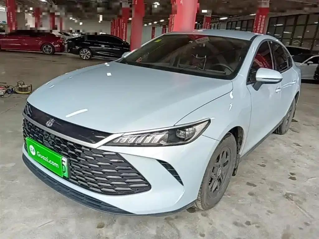 Qin PLUS 2025 DM-i Intelligent Driving Edition 55KM Leading Model — миниатюра 1