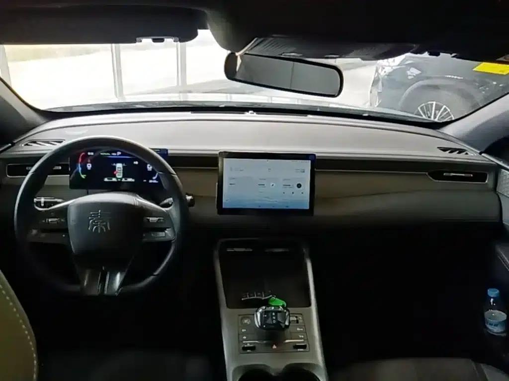Qin PLUS 2025 DM-i Intelligent Driving Edition 55KM Leading Model — миниатюра 10