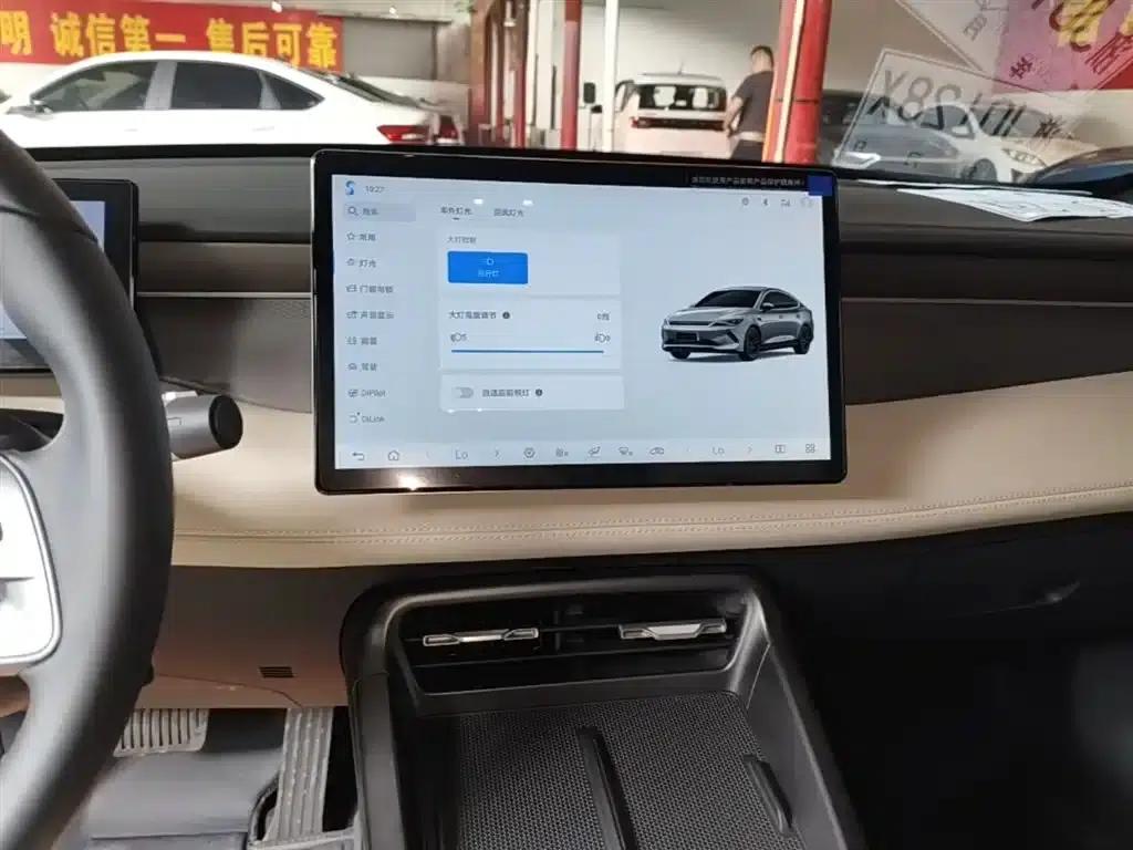 Qin PLUS 2025 EV Smart Driving Edition 420KM Leading Model — миниатюра 13