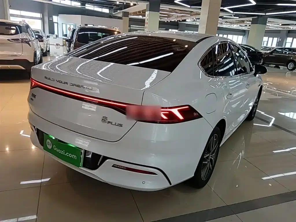 Qin PLUS 2021 DM-i 55KM Flagship Edition — миниатюра 7