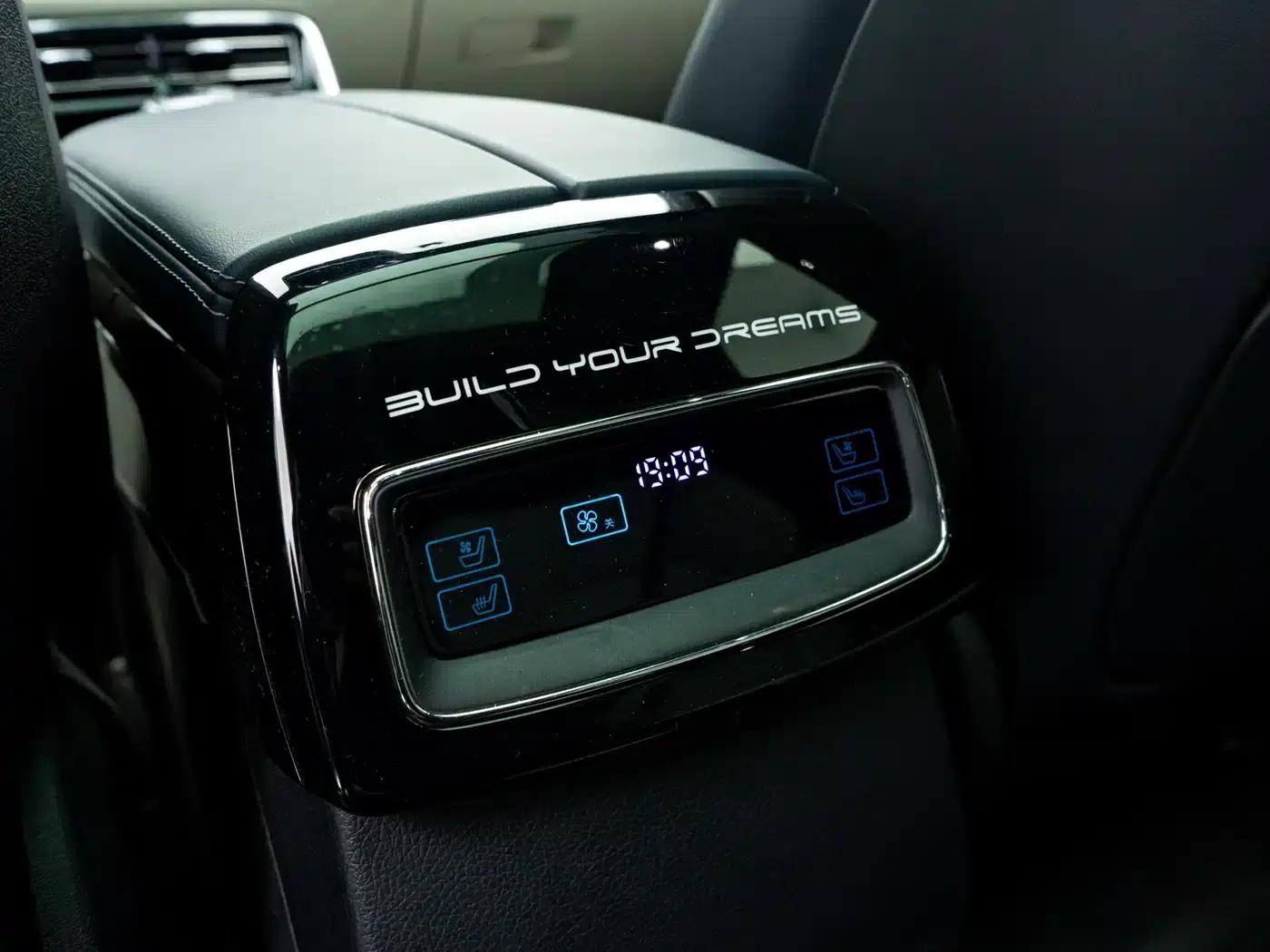 Tang New Energy 2022 EV 730KM Premium Edition — миниатюра 17