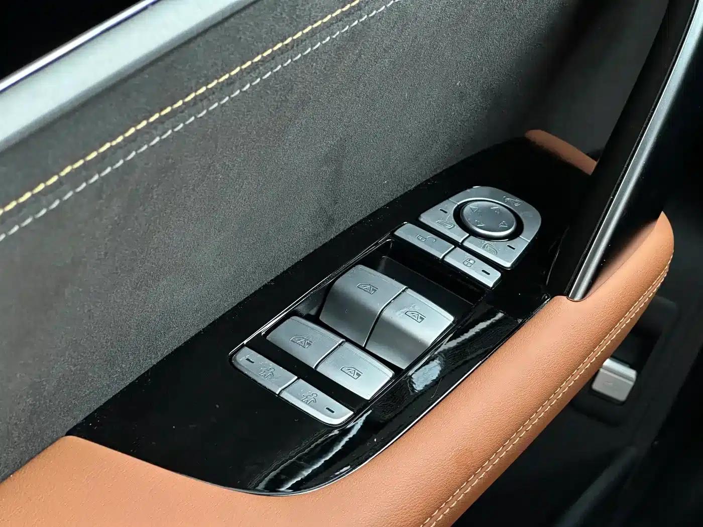 Tang New Energy 2023 DM-i Champion Edition 112KM Premium Model — миниатюра 18