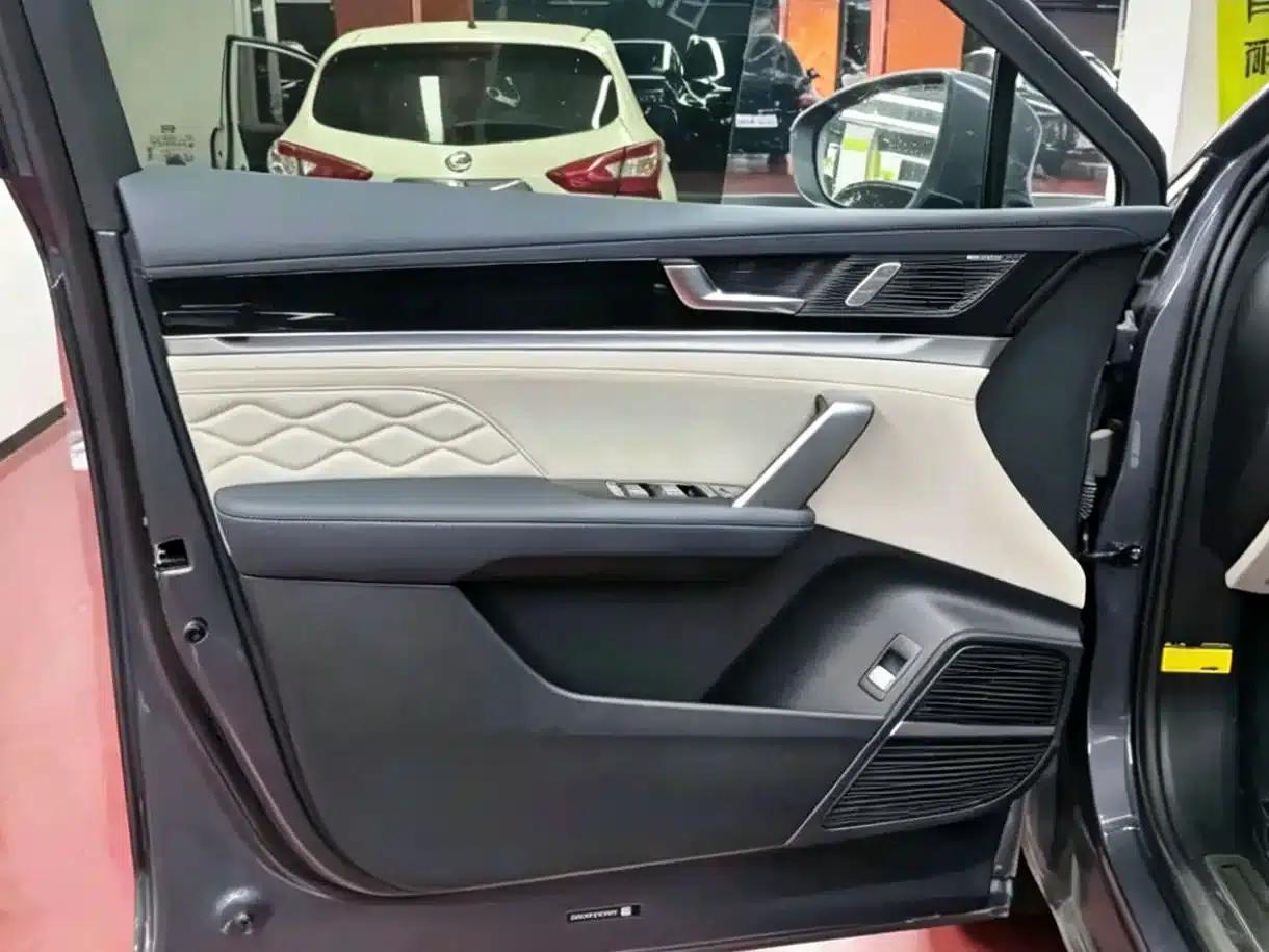 Tang New Energy 2024 EV Glory Edition 730KM Premium Model — миниатюра 5