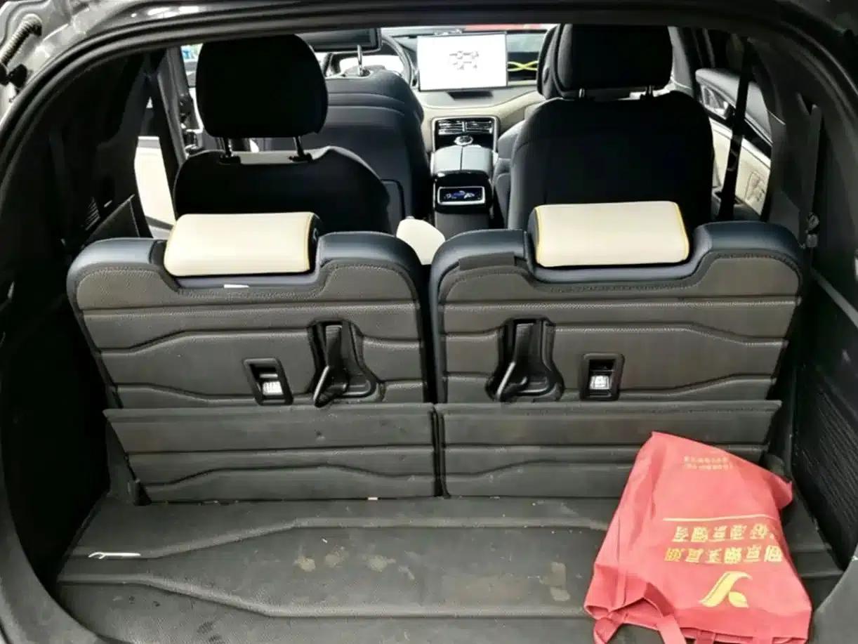 Tang New Energy 2024 EV Glory Edition 730KM Premium Model — миниатюра 6