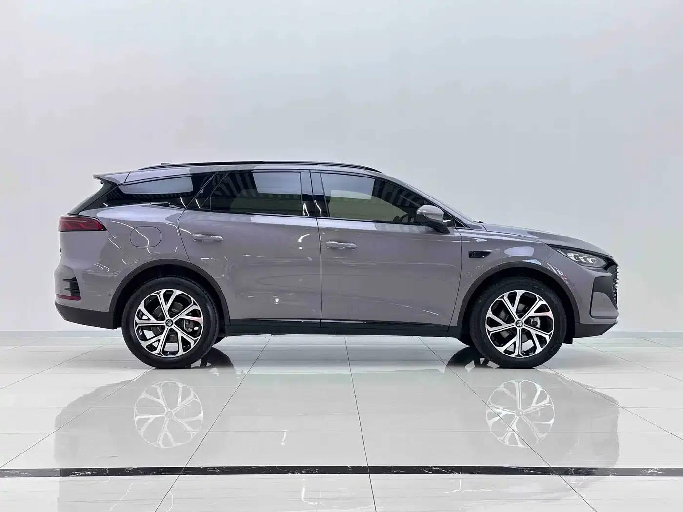 Tang New Energy 2025 DM-i 115KM Flagship Edition — миниатюра 3