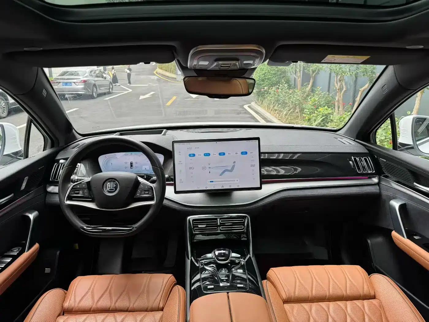Tang New Energy 2022 EV 730KM Premium Edition — миниатюра 5