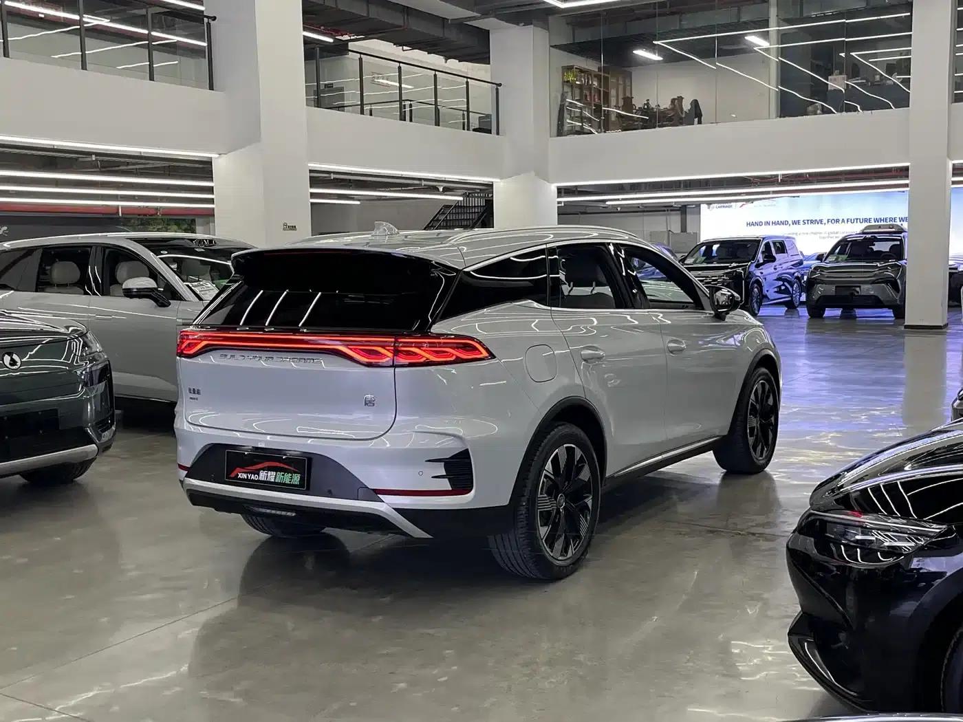 Tang New Energy 2024 DM-i Glory Edition 112KM Premium Model — миниатюра 5