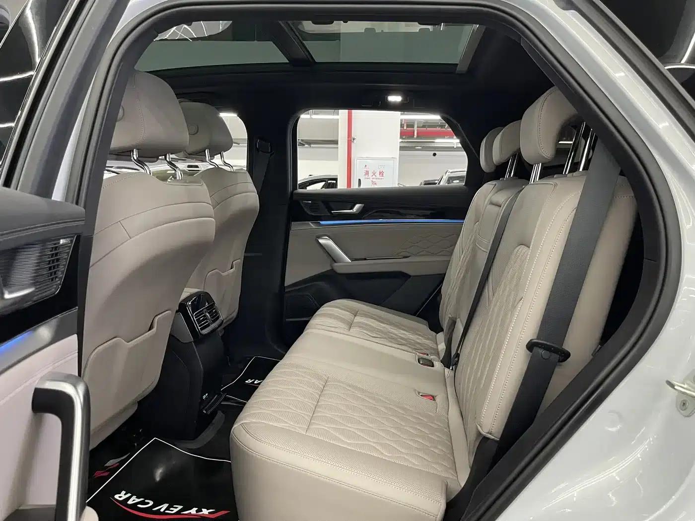 Tang New Energy 2024 DM-i Glory Edition 112KM Premium Model — миниатюра 7