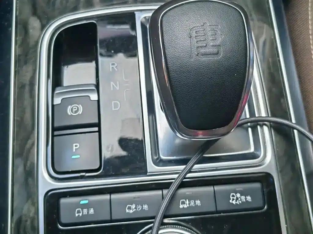 Tang New Energy 2017 2.0T All-Wheel Drive Luxury Edition — миниатюра 7