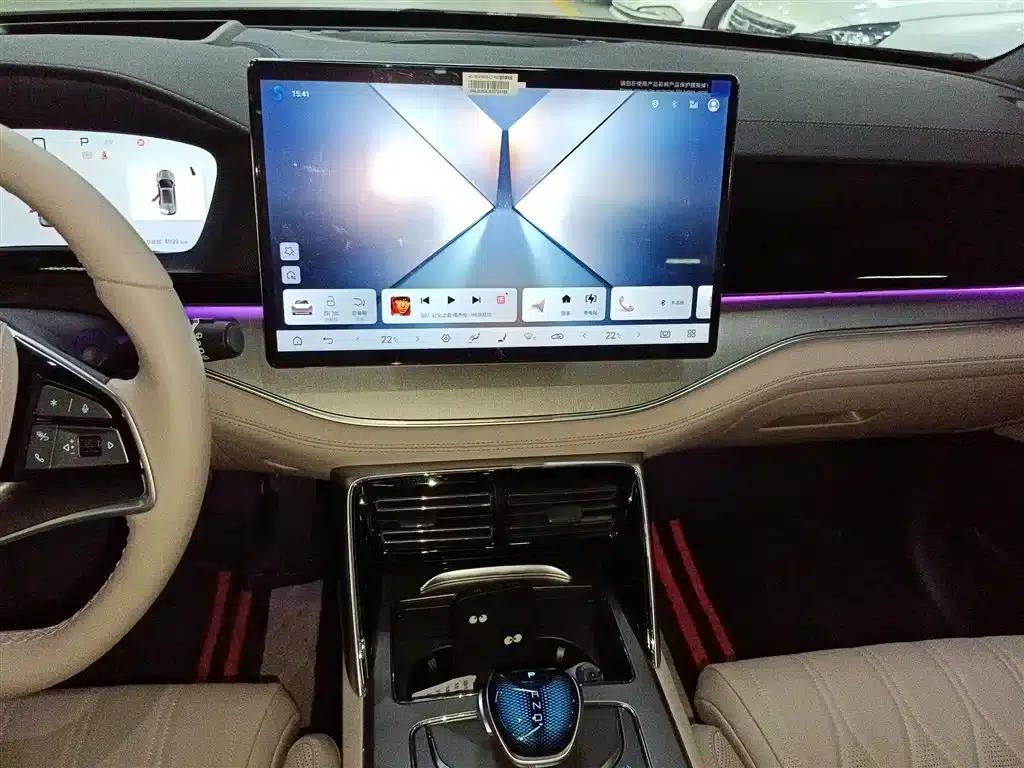 Tang New Energy 2025 DM-i 115KM Flagship Edition — миниатюра 13