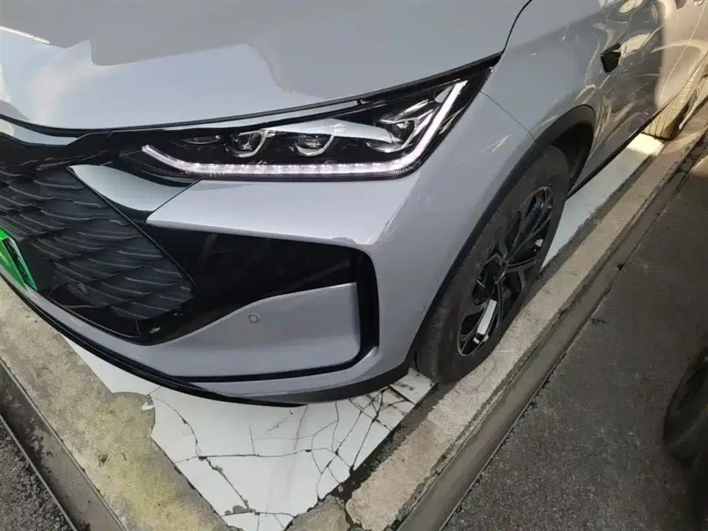 Tang New Energy 2025 Smart Driving Edition DM-i 115KM Flagship Model — миниатюра 24
