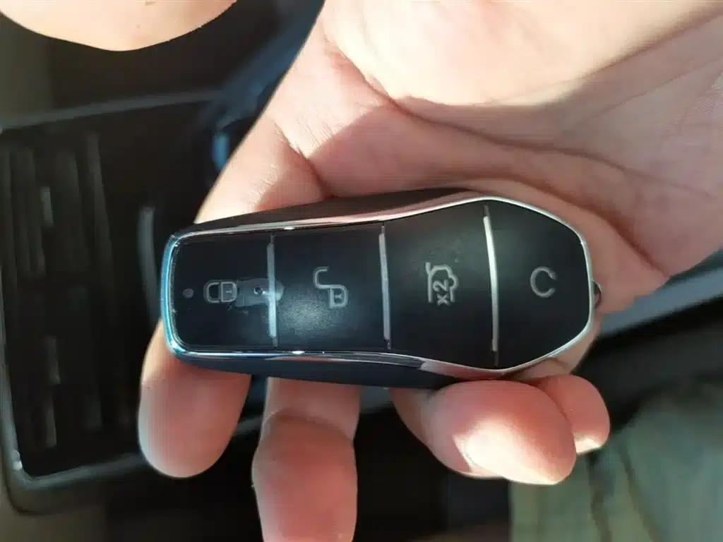 Tang New Energy 2025 Smart Driving Edition DM-i 115KM Flagship Model — миниатюра 9