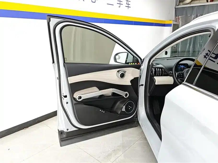 Yuan PLUS 2024 Glory Edition 430KM Superior Model — миниатюра 7