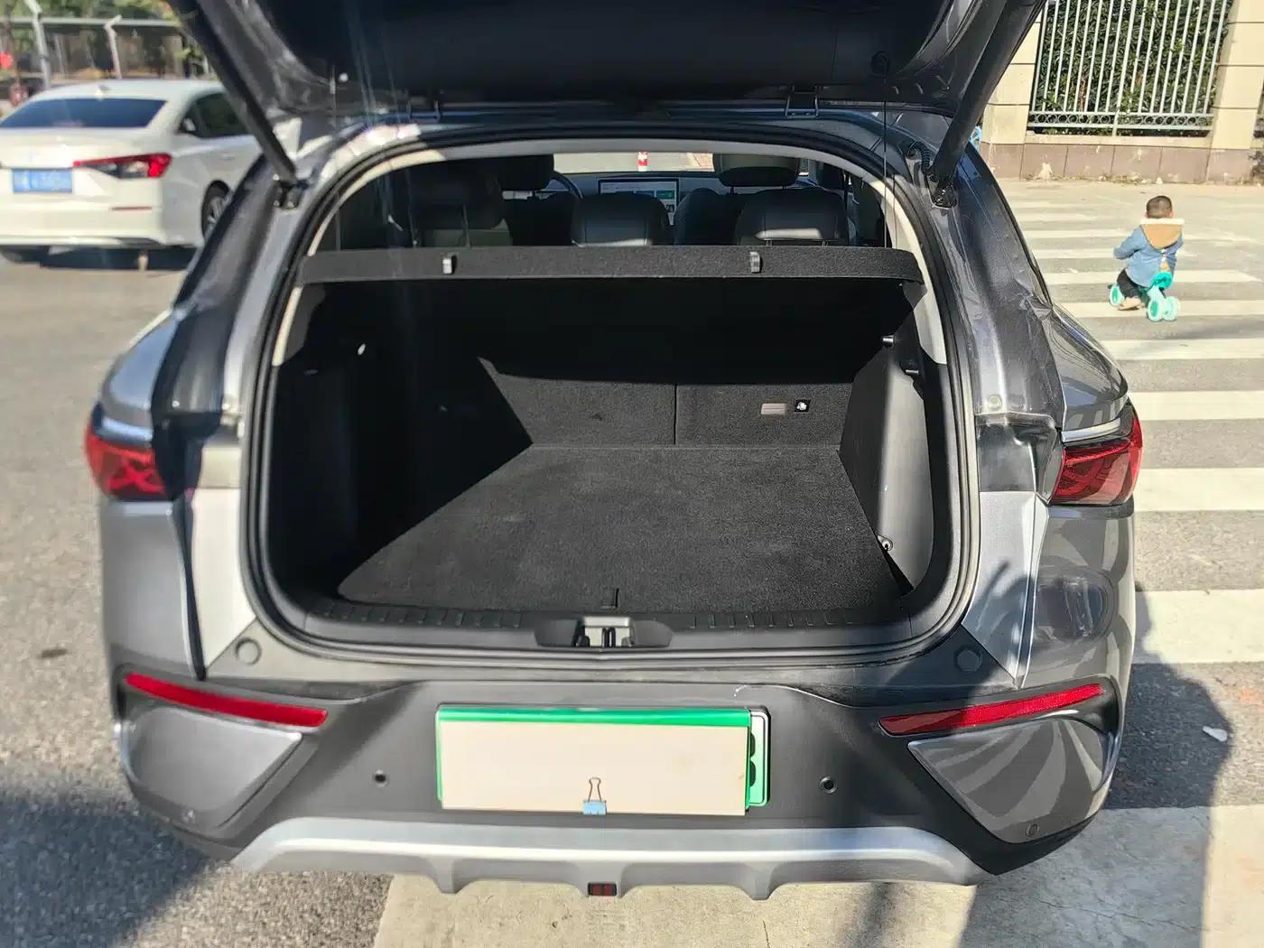 Yuan PLUS 2025 Intelligent Driving Edition 510KM Superior Model — миниатюра 8