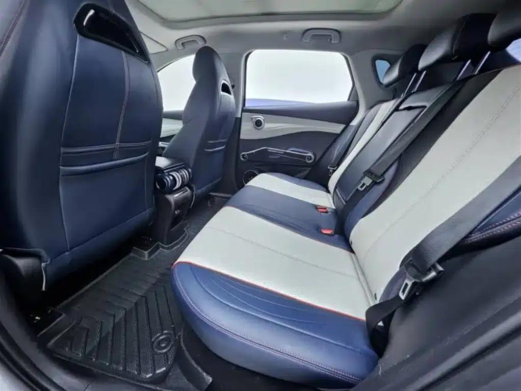 Yuan Plus 2022 430KM Premium — миниатюра 5