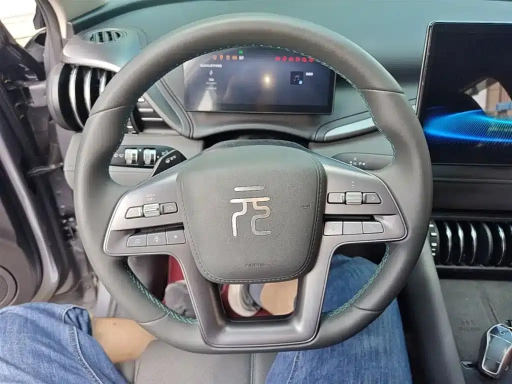 Yuan PLUS 2025 Smart Driving Edition 510KM Leading Model — миниатюра 11